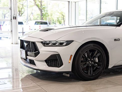 Used 2024 Ford Mustang GT RWD image 4
