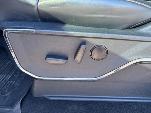 Used 2023 Ford F350 Platinum image 18