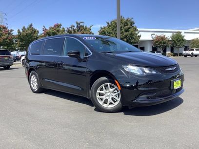 Used 2025 Chrysler Voyager LX