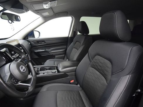 Used 2025 Nissan Pathfinder SV AWD/4WD image 20