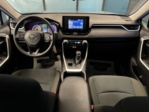 Used 2022 Toyota RAV4 LE AWD/4WD image 9