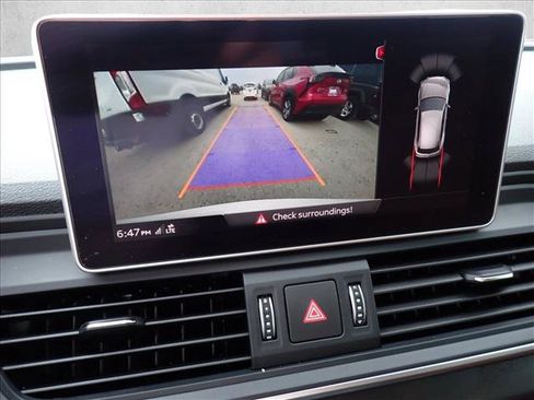 Used 2020 Audi Q5 e Premium Plus w/ Premium Plus Package AWD/4WD image 25
