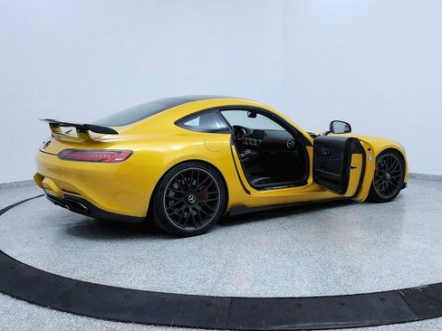 Used 2016 Mercedes-Benz AMG GT S w/ Exclusive Interior Package image 11