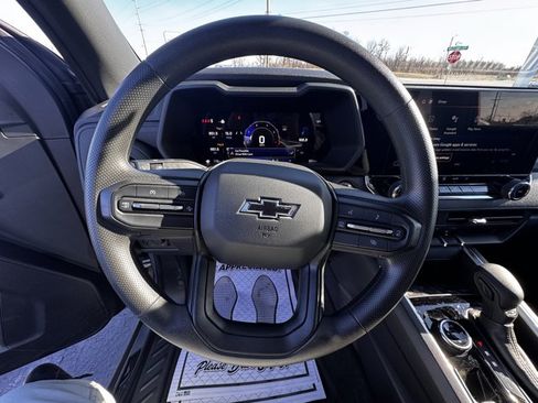 Used 2024 Chevrolet Colorado Trail Boss w/ Technology Package image 15