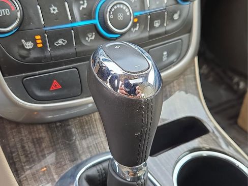 Used 2014 Chevrolet Malibu LT image 16