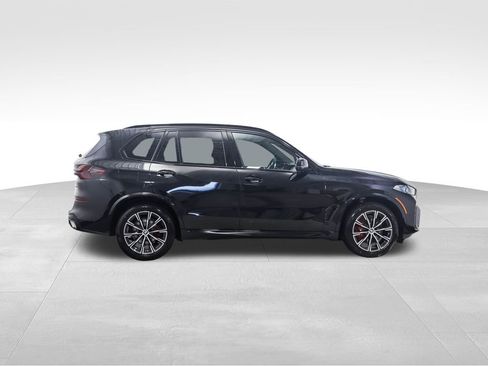 New 2026 BMW X5 xDrive40i w/ M Sport Package AWD/4WD image 6