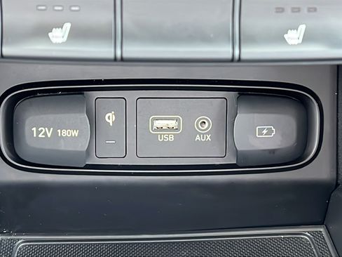 Used 2020 Hyundai Santa Fe SEL w/ Convenience + Premium Package FWD image 18