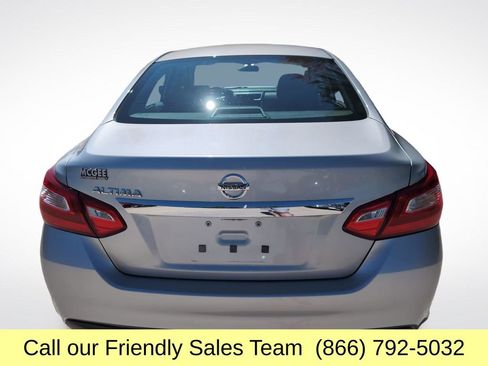 Used 2017 Nissan Altima 2.5 S FWD image 5