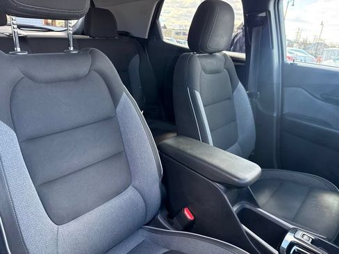 Used 2022 Chevrolet TrailBlazer LT w/ LPO, Blackout Package AWD/4WD image 31