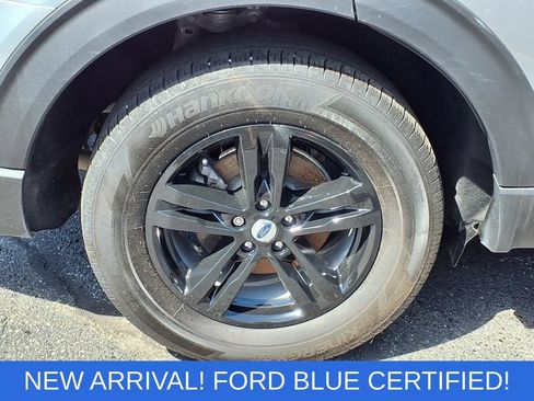 Certified 2024 Ford Explorer XLT w/ Equipment Group 202A AWD/4WD image 30