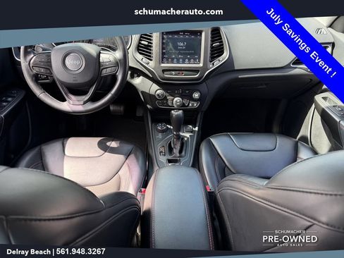 Used 2020 Jeep Cherokee Trailhawk w/ Cold Weather Group AWD/4WD image 15