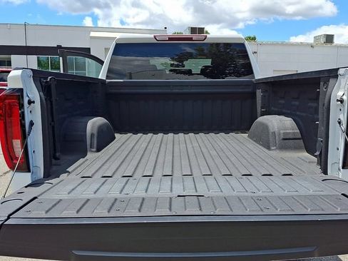Used 2024 GMC Sierra 1500 SLT AWD/4WD image 28