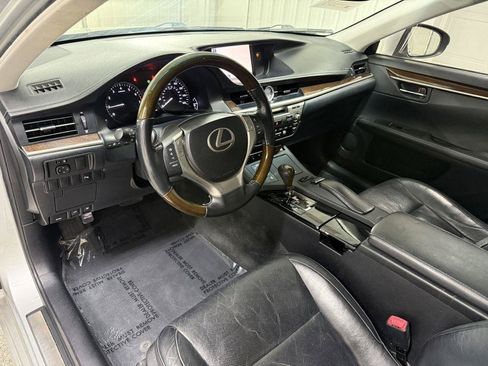 Used 2013 Lexus ES 350 w/ Luxury Pkg FWD image 12