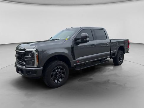 Used 2023 Ford F350 Lariat w/ Lariat Ultimate Package AWD/4WD image 2