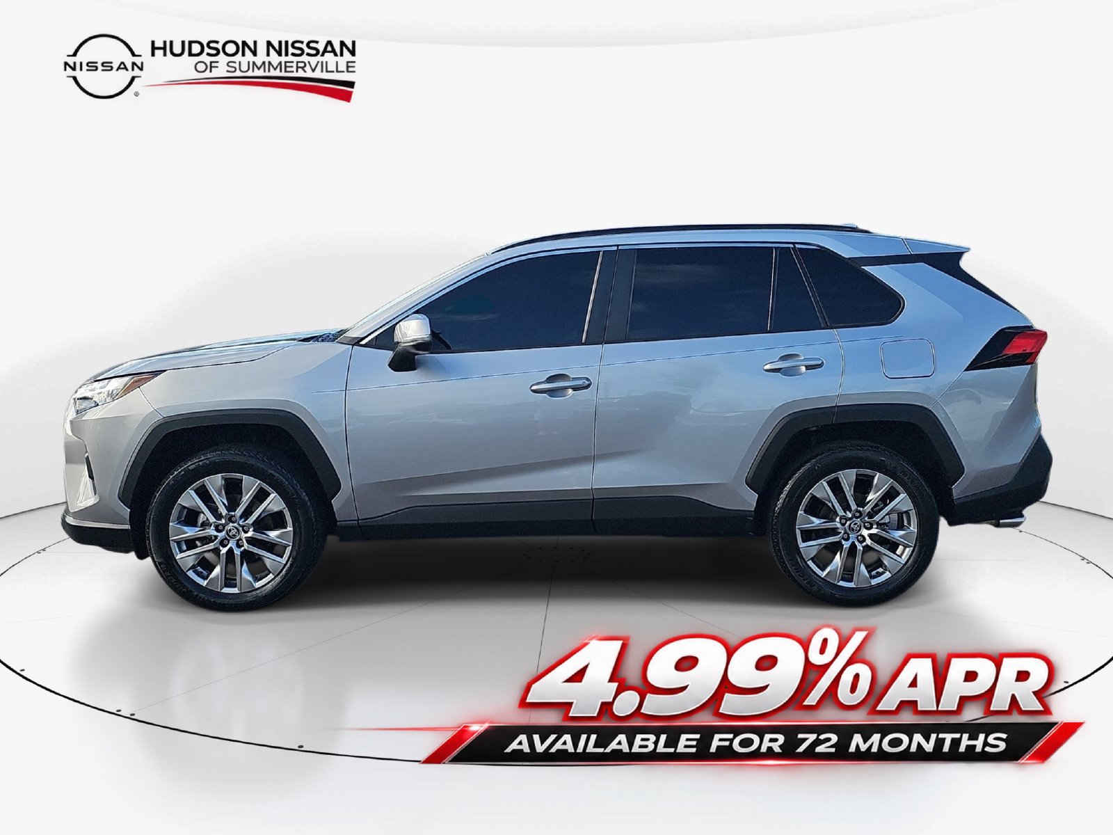 Used 2023 Toyota RAV4 XLE Premium FWD image 10