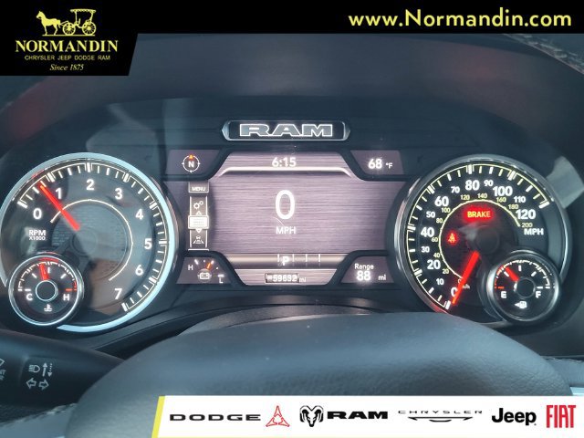 Used 2025 RAM 1500 Laramie AWD/4WD image 8
