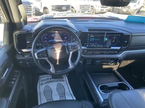 Used 2024 Chevrolet Silverado 2500 LTZ w/ LTZ Premium Package image 16