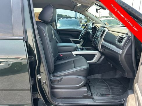 Used 2019 Nissan Titan PRO-4X AWD/4WD image 21