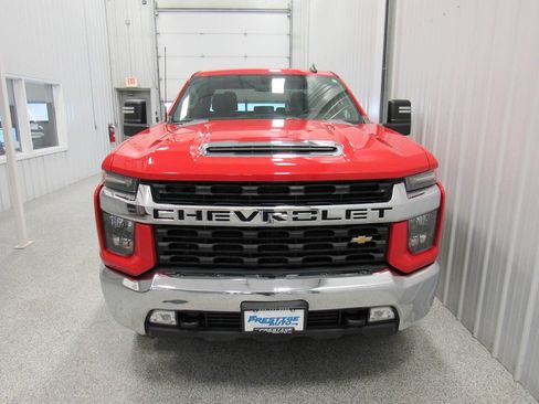 Used 2021 Chevrolet Silverado 2500 LT w/ Convenience Package AWD/4WD image 5