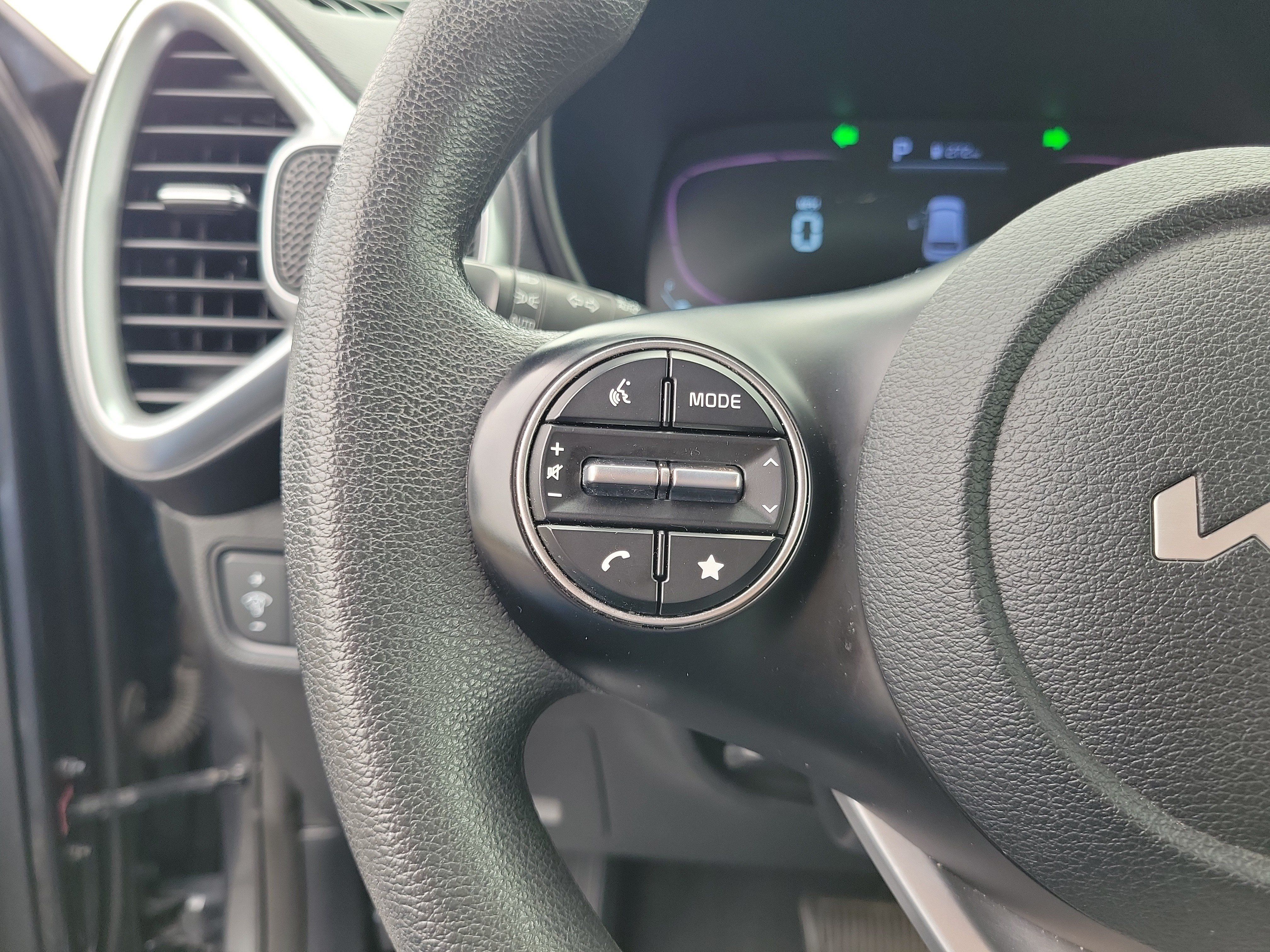 Used 2024 Kia Soul LX w/ Option Group 015 FWD image 22