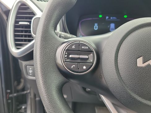 Used 2024 Kia Soul LX w/ Option Group 015 FWD image 22