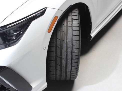 Used 2025 Volkswagen Golf R Black Edition w/ Euro Stye Package image 28