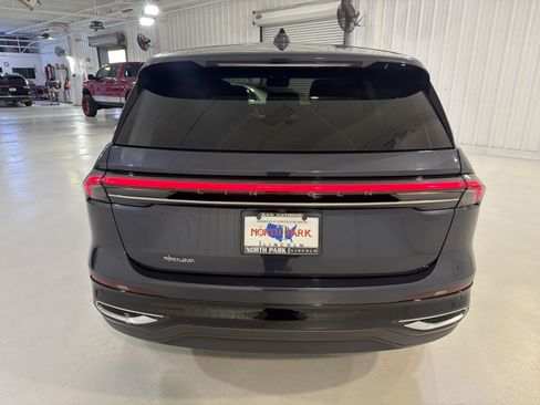 Used 2024 Lincoln Nautilus Premier AWD/4WD image 26
