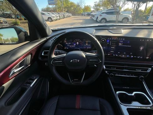 Certified 2024 Chevrolet Traverse RS image 11