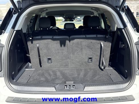 Certified 2025 Ford Explorer Active w/ Active Comfort Package image 20