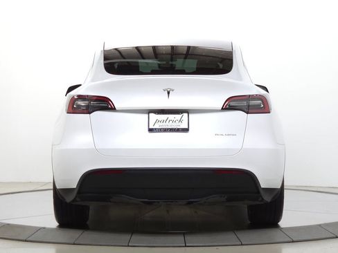 Used 2023 Tesla Model Y Long Range AWD/4WD image 8