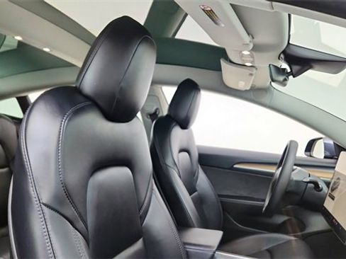 Used 2023 Tesla Model 3 Standard Range image 20