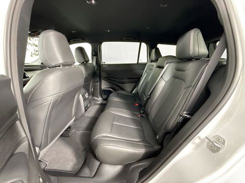 New 2026 Jeep Cherokee Limited AWD/4WD image 25