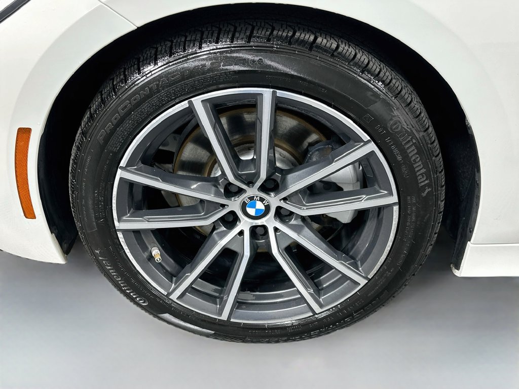 Used 2020 BMW 330i Sedan w/ Convenience Package RWD image 32