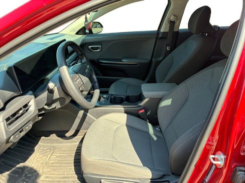 Used 2025 Kia K4 FWD image 13