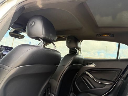 Used 2020 Mercedes-Benz GLA 250 image 31