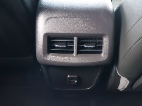 Used 2024 GMC Terrain SLT FWD image 36