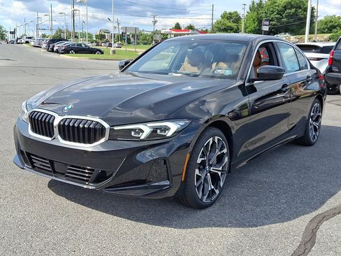 New 2026 BMW 330i xDrive Sedan w/ Premium Package AWD/4WD image 2