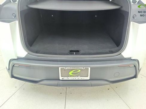 Used 2026 Tesla Model Y Long Range RWD image 14