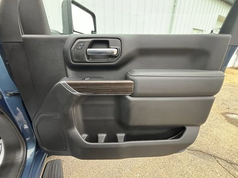 Used 2025 Chevrolet Silverado 2500 LT image 30