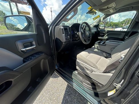 Used 2017 Chevrolet Silverado 2500 W/T AWD/4WD image 7