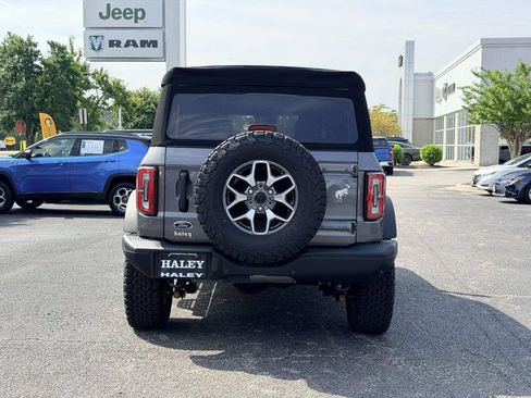 Used 2024 Ford Bronco Badlands AWD/4WD image 3