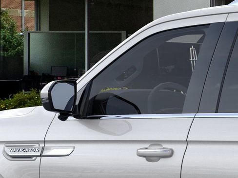 New 2024 Lincoln Navigator L Reserve image 20