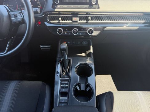 Used 2025 Honda Civic Sport image 40