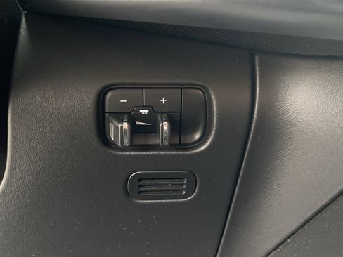 Used 2022 Jeep Grand Wagoneer Series II image 38