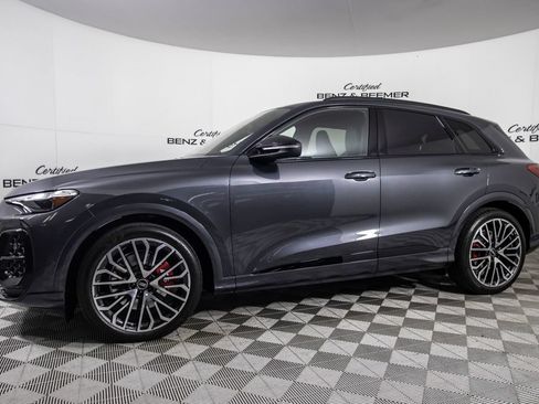 Used 2025 Audi SQ5 Premium Plus w/ Premium Plus Package AWD/4WD image 9