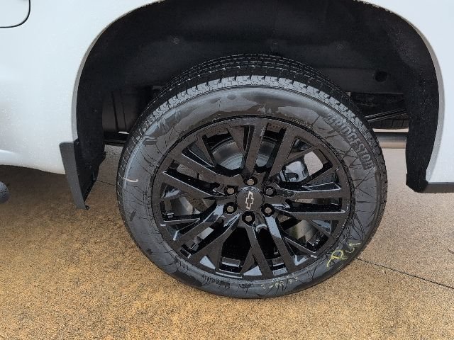 New 2026 Chevrolet Silverado 1500 RST w/ Rally Edition AWD/4WD image 3