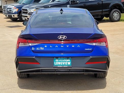 New 2026 Hyundai Elantra Limited FWD image 5