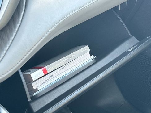 Used 2021 Toyota Highlander Limited image 33