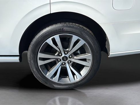 Used 2021 Ford Expedition Platinum image 14