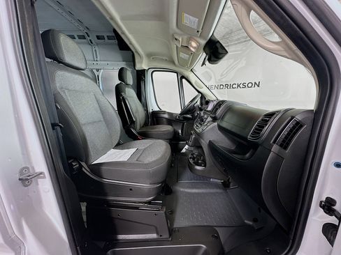 Used 2023 RAM ProMaster 2500 image 27